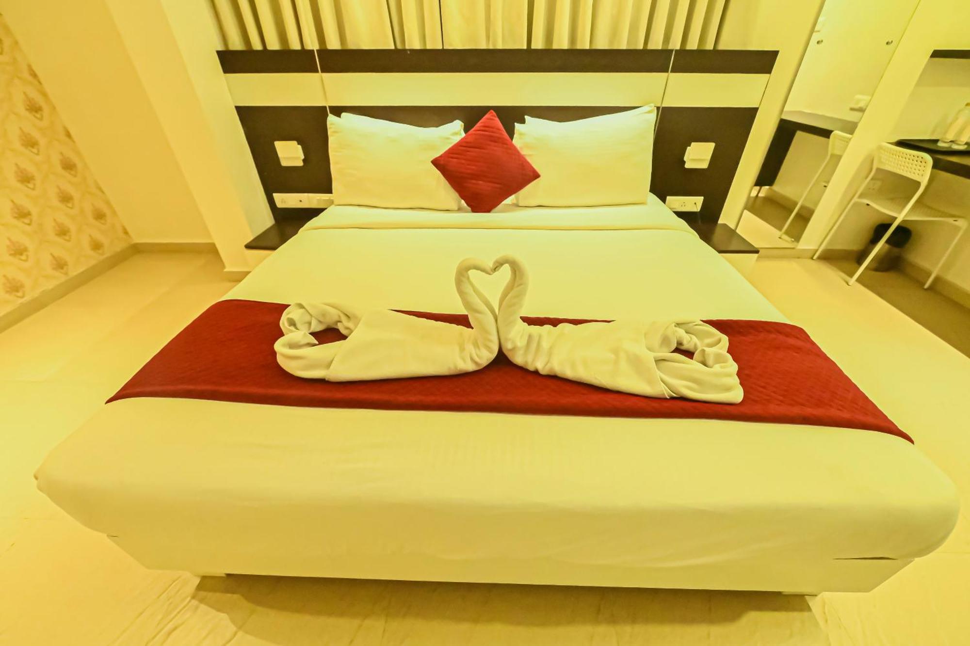 Yuvraj Palace Inn Майсур Экстерьер фото